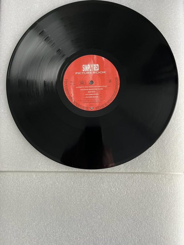 Simply Red - Picture Book - Image 6